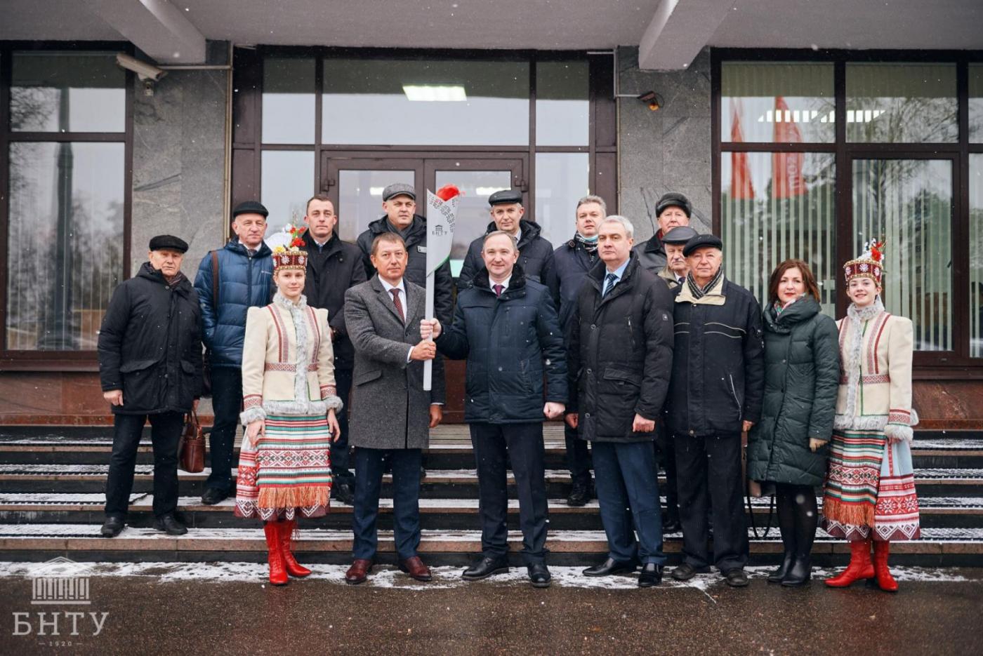 БНТУ передал эстафету огня МАЗ